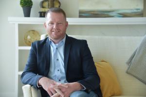 Headshot of Joe Nelson, Team Lead of Nelson Home Group, Keller Williams KC North; Realtor and Licensed Mortgage Loan Originator