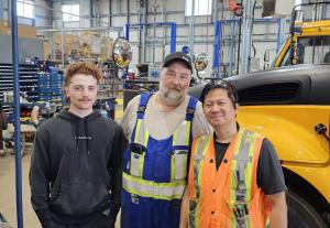 CBVRCE's installers Kyle and John, with Darryl, CMVTCs Lead FST