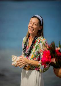 Deanna DiMichele, Owner, Kona Wedding Officiant®