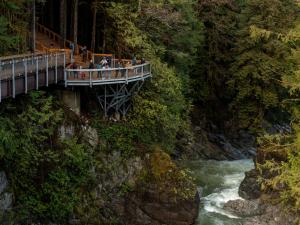 Visitors at Squamish Canyon