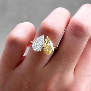 Colored Toi et Moi Ring