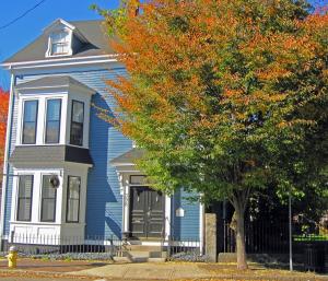 Exterior view Salem MA dentist Essex Street Dental Medicine