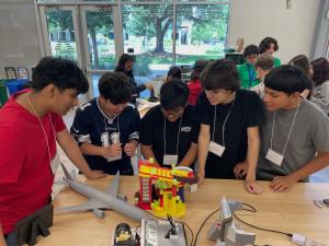Breakthrough Central Texas students work on STEM projects during 2026 Middle School Summer Academy