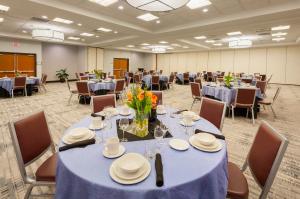 Four Points by Sheraton Raleigh Durham Airport hotel offers a dedicated wing featuring over 4,000 square feet of flexible meeting rooms near RTP.