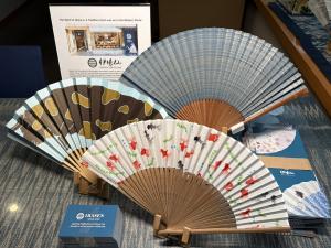 folding fan