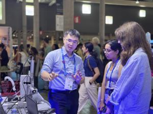 Researchers explored RWD's integrated neuroscience research solutions through live demonstrations and technical discussions.