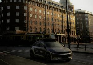Bliq Driverless Vehicle In Helsinki