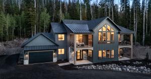 The Treehouse in Brian Head, the custom mountain home that earned Choice Builders the inaugural 2025 Judges' Choice Award for Best Home for Quality and Craftsmanship.