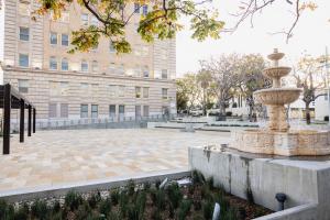 Piazza Miramare San Pedro - Credit by John Mattera Photography