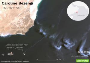 Greenpeace - Oil Spill fleet tanker Caroline Bezengi