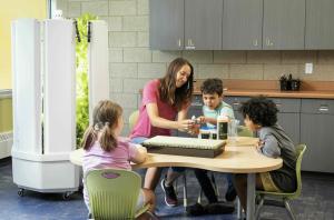 Back to School: Bringing Fresh Food Closer to Students