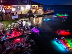 GlowRow and Doc's Seafood and Steaks partnership is shown by how close they work together. Locals and tourists alike love to come for the sunsets and stay for the adventure!