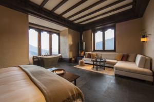 Gangtey Lodge Bedroom