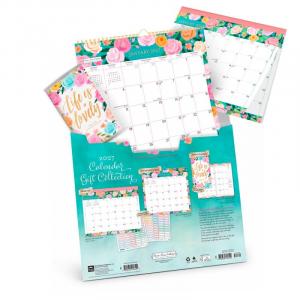 In 2002, Bonnie Marcus launched her stylish stationery company, the Bonnie Marcus Collection, "where fashion meets paper®" while expecting her first child. Today, the busy mom of three manages her home and thriving design studio while selling her award-wi