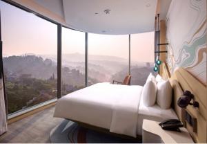 Keterangan: Pemandangan dari salah satu kamar Corner Suite