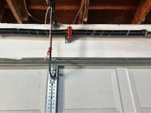 Emergency garage door repair service in Houston, TX.