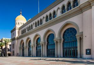 Shrine Auditorium, home of the new Shriners Museum. Photo by John Bare, courtesy of the SoCal Landmarks Project
