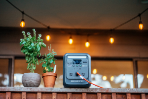 BLUETTI Elite 100 mini Portable Power Station