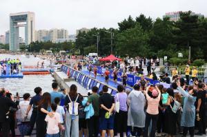 Triathletes competing at the 2026 World Triathlon Championship Series Weihai in China