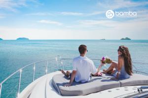 No-think holiday on a boat