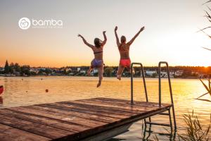 No-think holiday for two