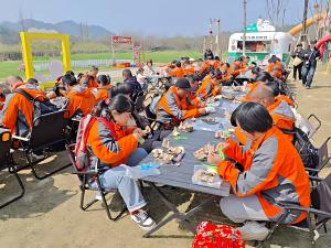 Spring Handmade Team Building Event