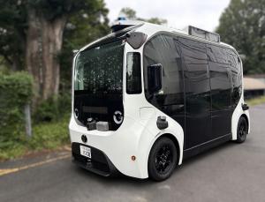 A Toyota e-Palette vehicle equipped with May Mobility's autonomous driving system