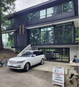 Exterior renovation, siding, and window replacement project completed by Final Touch Construction in the Pacific Northwest.