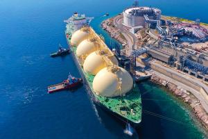 LNG tanker