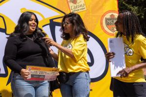 Student receiving scholarship at Latino College Expo™