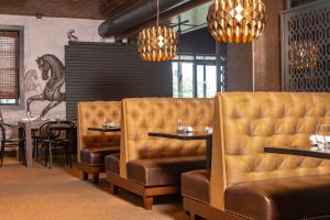 Interior of Fratelli's Italian Kitchen and Wine Bar