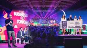 photo of WMF expo, mainstage and pitch sessions