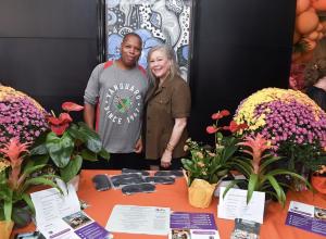 Movie Reviews & More host Brian Sebastian with Carol Register, founder of La Colina Retreats, at the La Colina activation during The Marianna Group’s HARVEST Awards Week Experience in Beverly Hills. Photo by Amy Graves.
