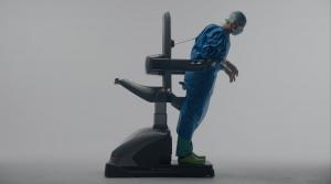 noac supports a surgeon's posture and body load during an open procedure. Photo: Hellstern medical.