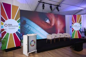 SDG Media Zone internal setting. Photo courtesy of UN DGC and PVBLIC Foundation.