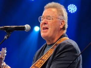 Vince Gill performs at the Josie Awards