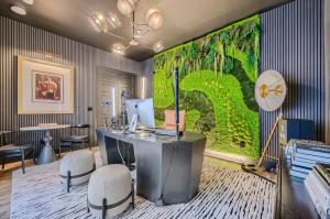 Broomfield Office