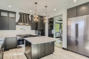 Aurora Kitchen 1