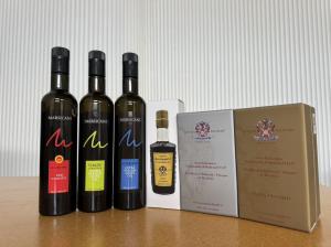 Lovevoo Italian extra virgin olive oil and balsamic vinegar collection.