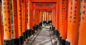 Fushimi Inari Taisha, Kyoto, before the crowds arrive