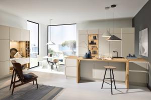 Sahara kitchen with an oak breakfast bar and open shelving, Nolte Perfect Plus, German kitchen cabinets, Aksesuar Design Alexandria VA