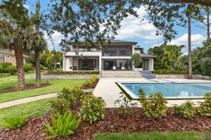 The Hawthorne's expansive outdoor living area.