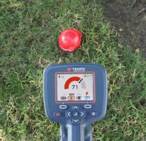 EML150 Electronic Marker Locator locating a power marker ball.