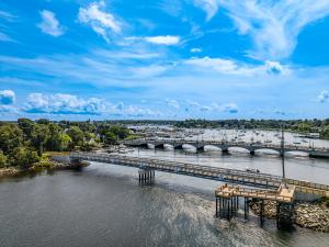 Acrow bridge in service on East Bay Bike Path RI