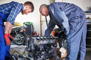 ASE Auto Repair Experts Highlight Common Engine Issues in High-Mileage Vehicles