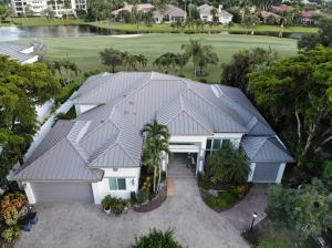 Luxury Florida home featuring premium standing seam metal roofing by Atlantic Metal Roofing Inc.