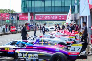 F4 Photo02