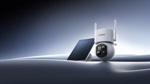 aosu SolarCam T2 outdoor security camera with dual 3K lenses
