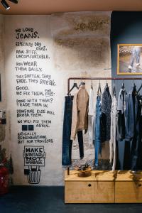 Nudie Jeans' filosofi i det nye butikkonseptet – Paris, Le Marais.