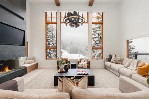 Taluswood Ridge #14, a detached six-bedroom home in the Luxury in Whistler collection, interiors by Stokes Design Co.
